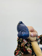 Load image into Gallery viewer, 14" Hispanic Mom (Imperfect 914)