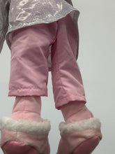 Load image into Gallery viewer, 25" Kimmie (Imperfect 1134)