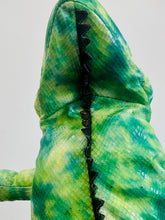 Load image into Gallery viewer, Chameleon Puppet (28") IMPERFECT