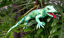 Load image into Gallery viewer, Iguana Puppet (38")