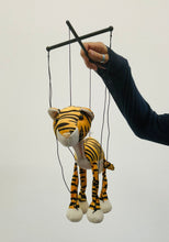 Load image into Gallery viewer, Tiger small marionette (IMPERFECT 1258)
