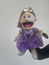 Load image into Gallery viewer, 14" Princess (IMPERFECT 1316)
