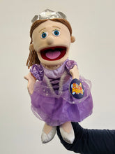 Load image into Gallery viewer, 14&quot; Princess (Imperfect 784)
