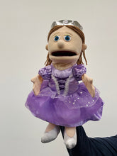 Load image into Gallery viewer, 14&quot; Princess (Imperfect 1011)
