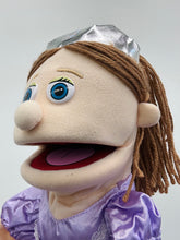 Load image into Gallery viewer, 14&quot; Princess (Imperfect 1011)
