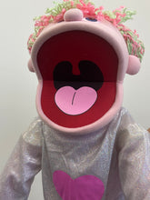 Load image into Gallery viewer, 25&quot; Kimmie (Imperfect 1134)
